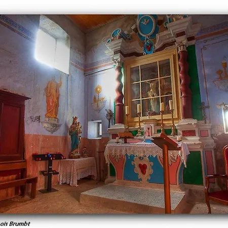 F2 Dans Joli Village Corse Apartment